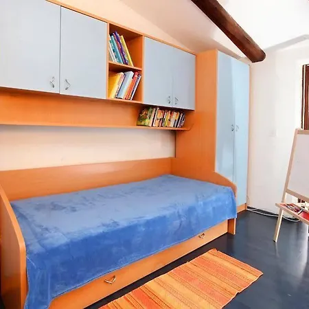 Apartment Mario Pula